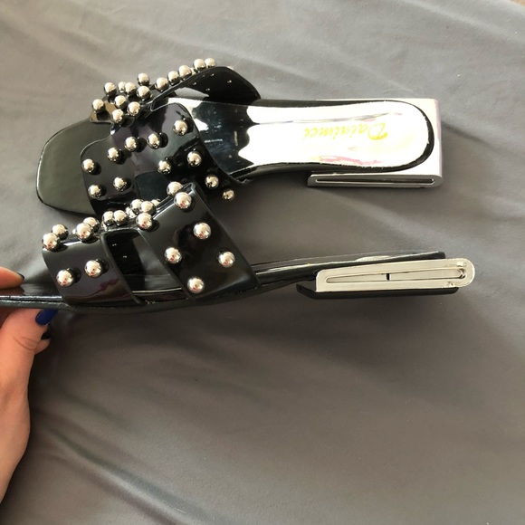 Sandals - Picture 3 of 4